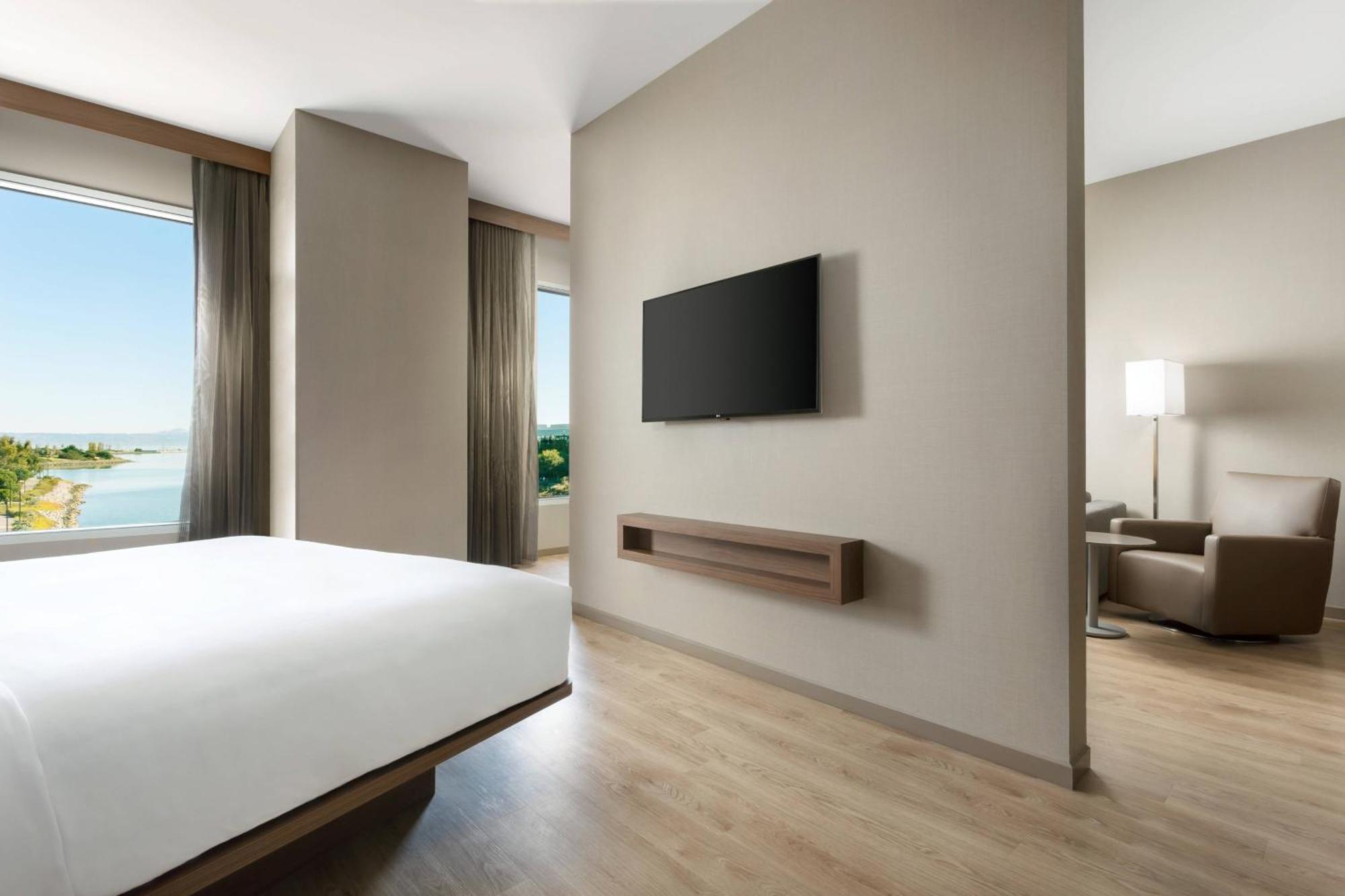 Ac By Marriott San Francisco Airport/oyster Point Waterfront 4*
