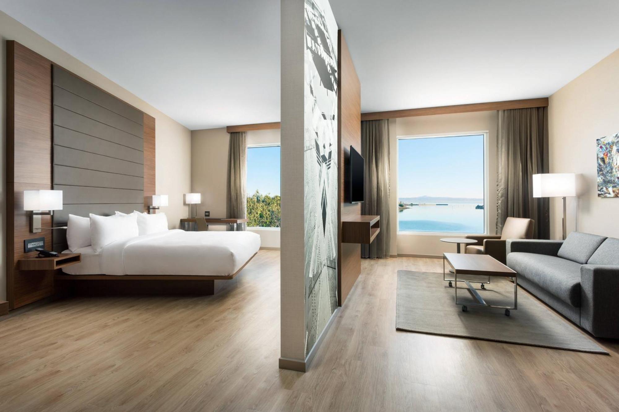 Ac By Marriott San Francisco Airport/oyster Point Waterfront