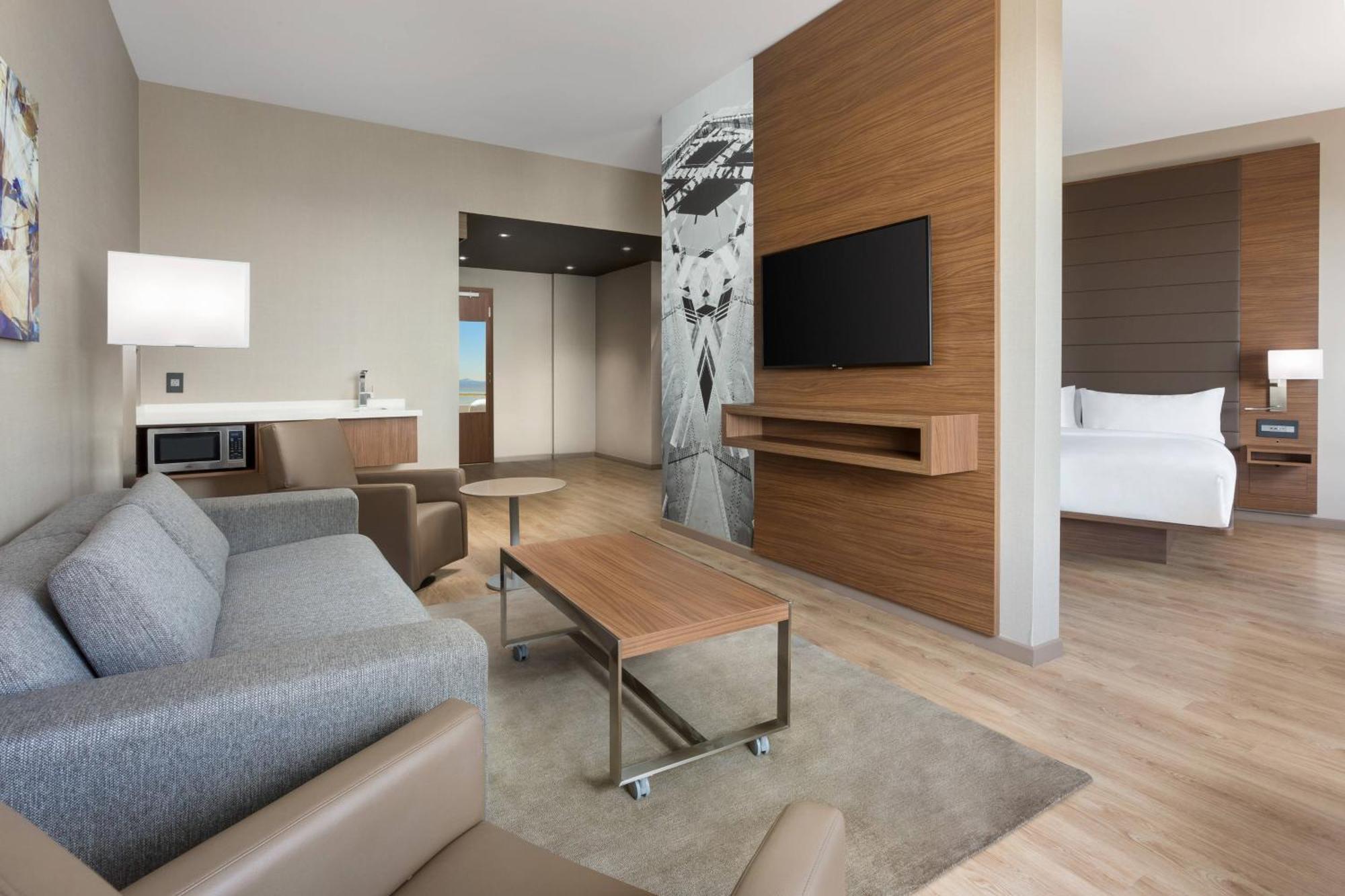 Ac By Marriott San Francisco Airport/oyster Point Waterfront Hotel 4*