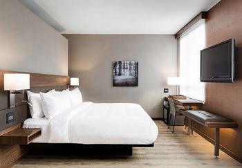 Ac By Marriott San Francisco Airport/oyster Point Waterfront Hotel South San Francisco