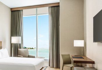 Hotel Ac By Marriott San Francisco Airport/oyster Point Waterfront 4*